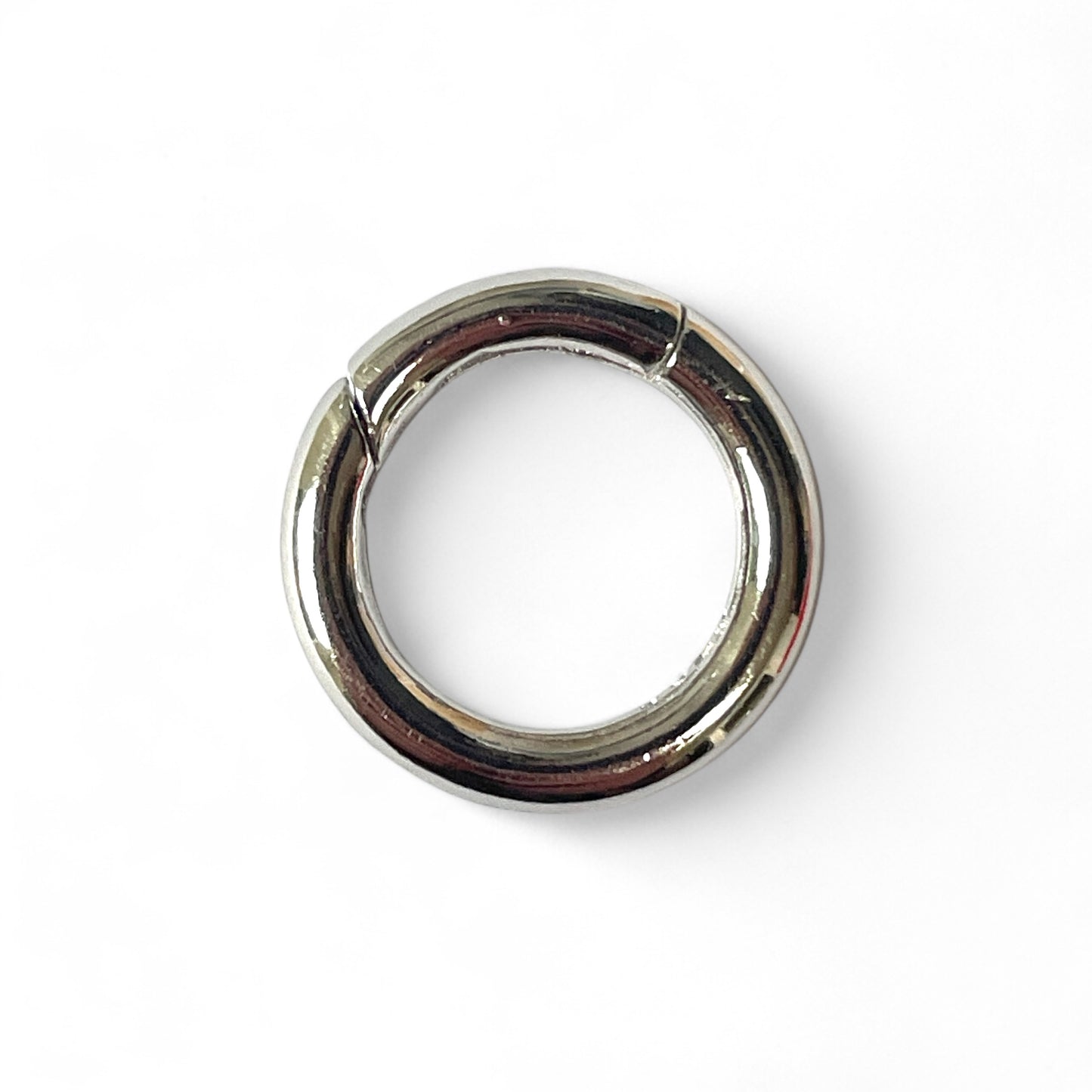 Round connector medium silver