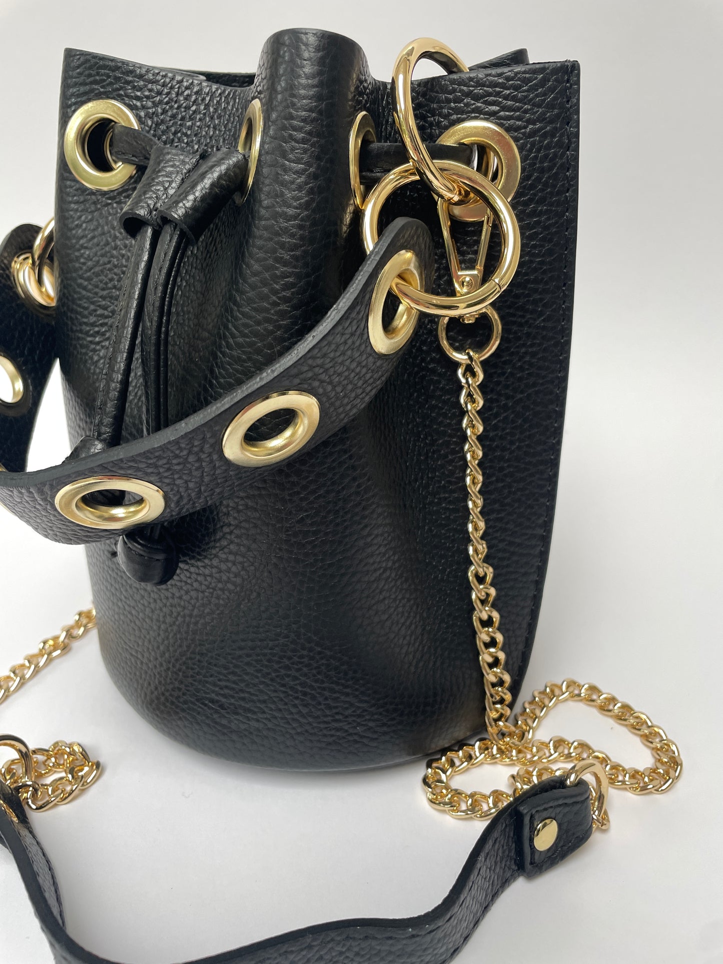 Tas met ketting schouderriem zwart