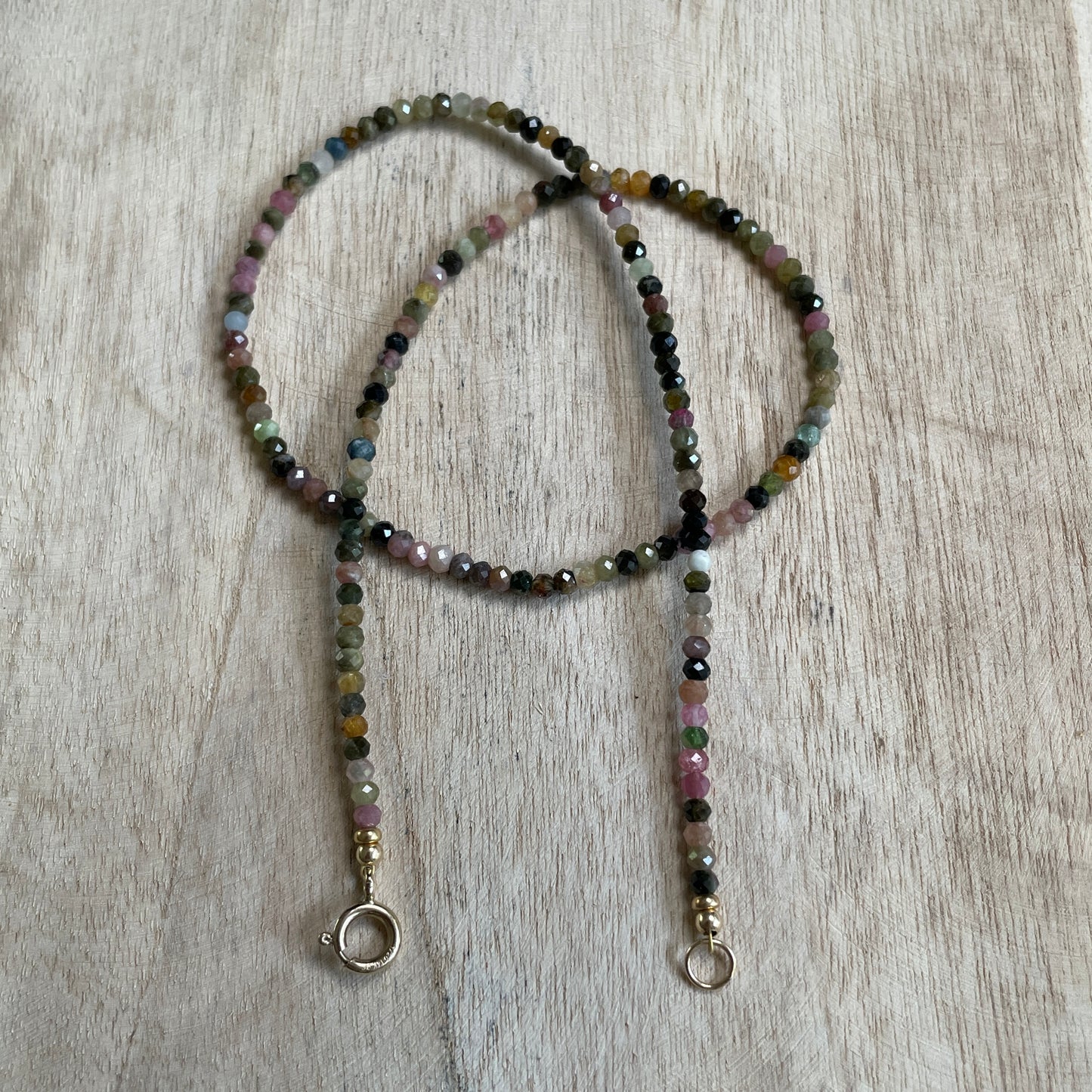 Coriandoli necklace