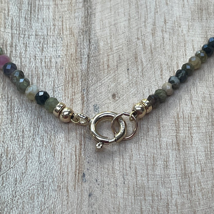 Coriandoli necklace