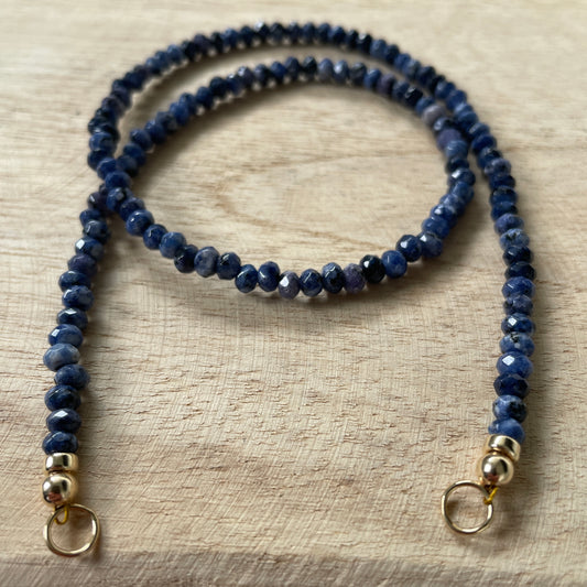 Blu jeans necklace